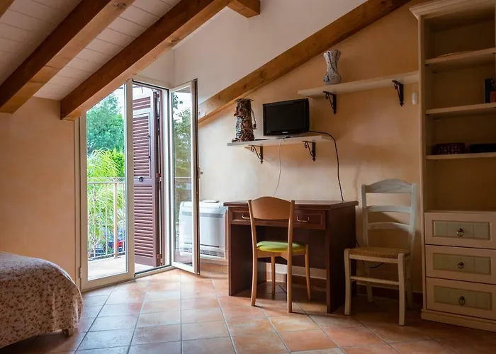 Pineland Villa
