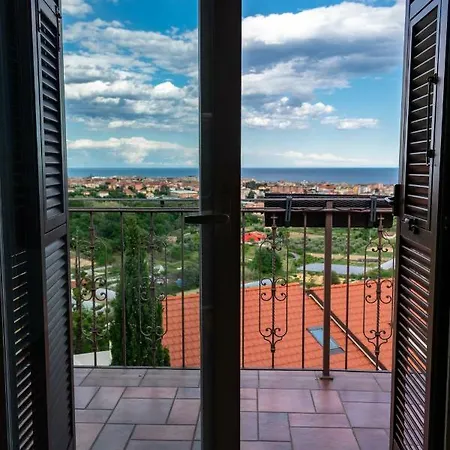 Pineland Villa Borghetto Santo Spirito