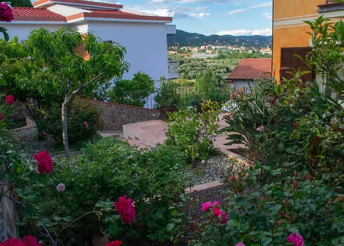 Pineland Villa
