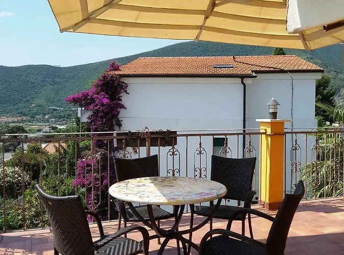 Pineland Villa Borghetto Santo Spirito
